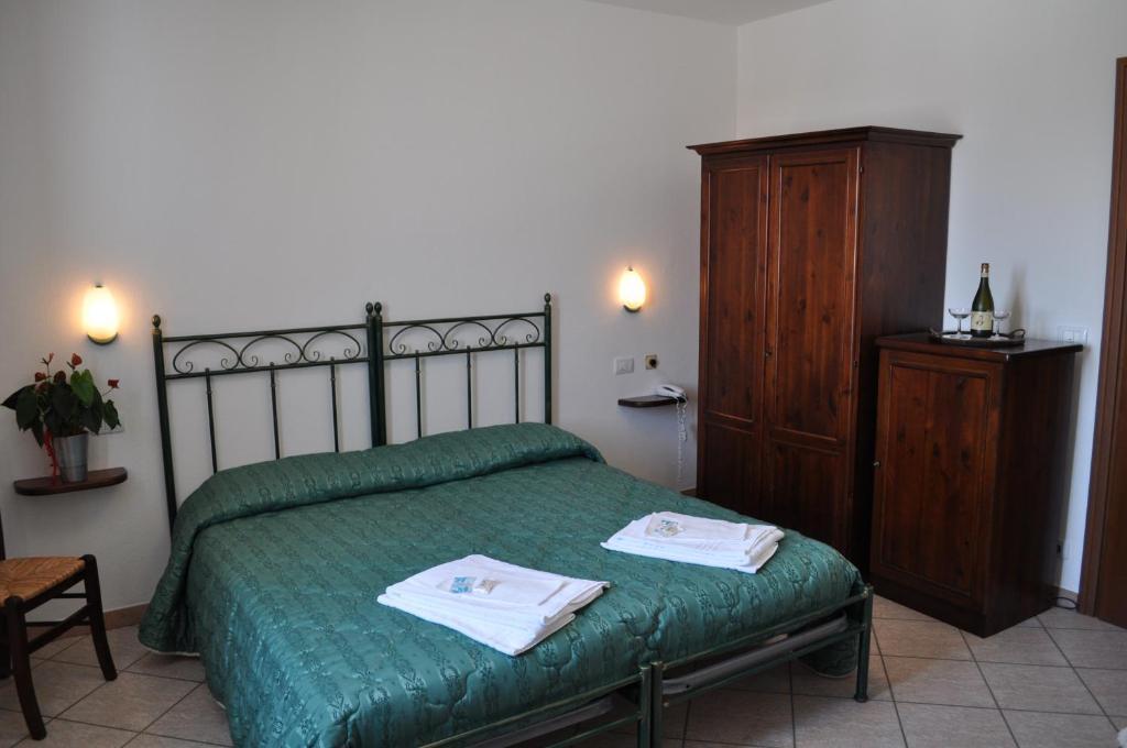 Agriturismo Ai Piacentini Santo Stefano Belbo Dış mekan fotoğraf